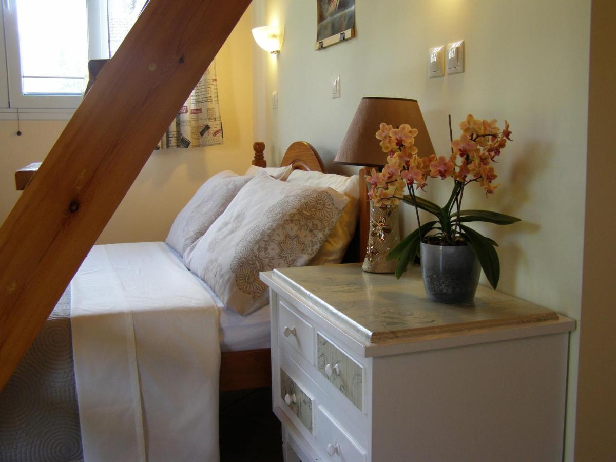 Bed and Breakfast Kostas Walkers Point Dafnáta Esterno foto