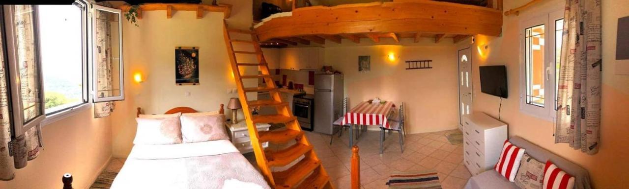 Bed and Breakfast Kostas Walkers Point Dafnáta Esterno foto