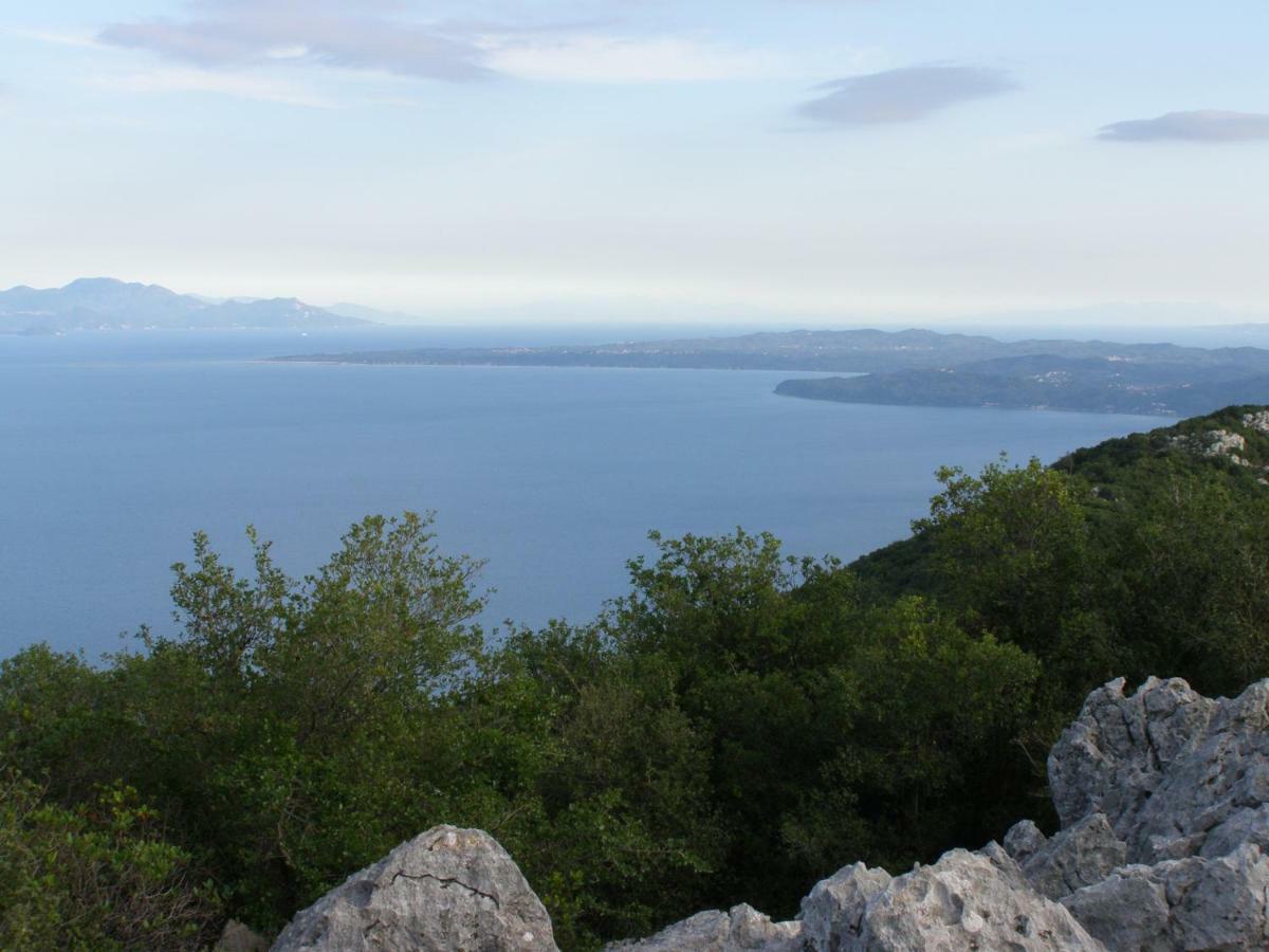 Bed and Breakfast Kostas Walkers Point Dafnáta Esterno foto